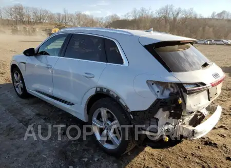 AUDI E-TRON PRE 2019 vin WA1VABGE8KB011930 from auto auction Copart