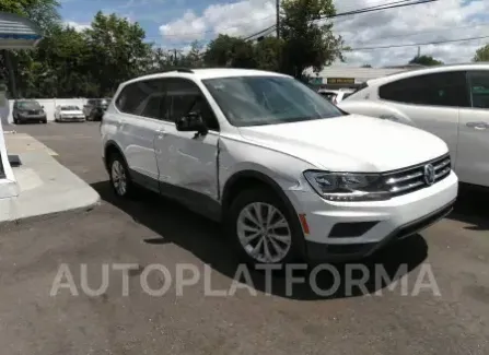 Volkswagen Tiguan 2018 2018 vin 3VV1B7AX1JM096711 from auto auction Iaai