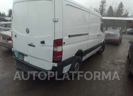 MERCEDES-BENZ SPRINTER CARGO VANS 2015 vin WD3PE7DC7FP100684 from auto auction Iaai