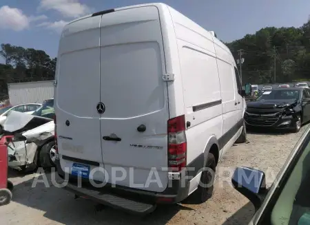 MERCEDES-BENZ SPRINTER CARGO VANS 2016 vin WD3PE7CD3GP176687 from auto auction Iaai