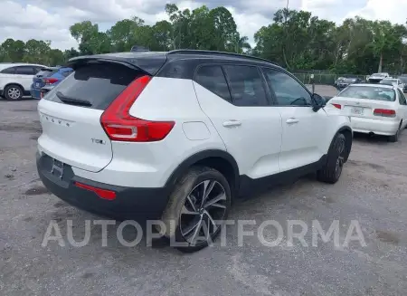 VOLVO XC40 2022 vin YV4162UM4N2730711 from auto auction Iaai