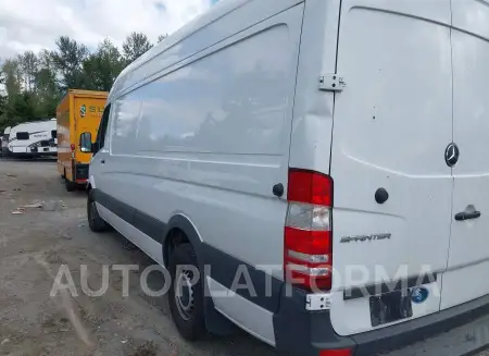 MERCEDES-BENZ SPRINTER CARGO VAN 2017 vin WD3PE8CD7HP518634 from auto auction Iaai