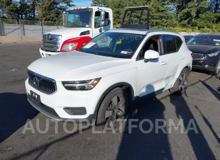 VOLVO XC40 2019 vin YV4162UK8K2114519 from auto auction Iaai