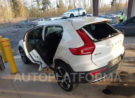 VOLVO XC40 2019 vin YV4162UL8K2071289 from auto auction Iaai