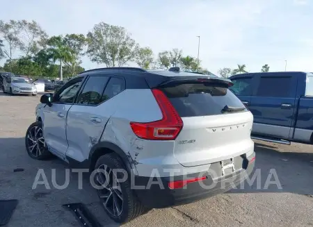 VOLVO XC40 2022 vin YV4162UM9N2790239 from auto auction Iaai