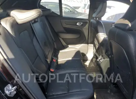 VOLVO XC40 T5 IN 2019 vin YV4162UL8K2117252 from auto auction Copart