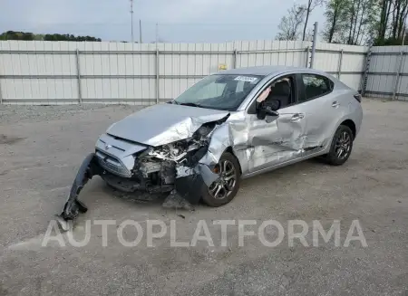 Toyota Yaris 2019 2019 vin 3MYDLBYV6KY500582 from auto auction Copart