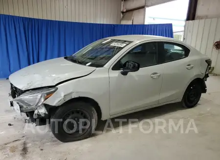 Toyota Yaris 2019 2019 vin 3MYDLBYV2KY518108 from auto auction Copart