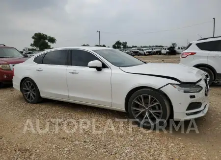 VOLVO S90 T5 MOM 2018 vin LVY982MK2JP006763 from auto auction Copart