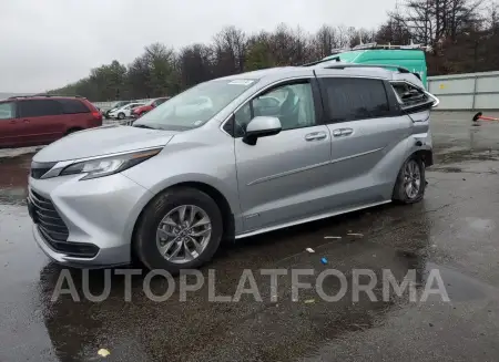 Toyota Sienna LE 2021 2021 vin 5TDKRKEC1MS071532 from auto auction Copart