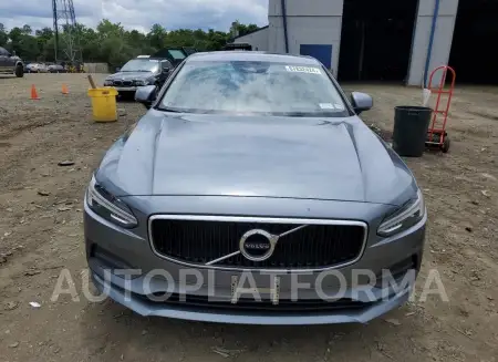 VOLVO S90 T5 MOM 2018 vin LVY982MK4JP016582 from auto auction Copart