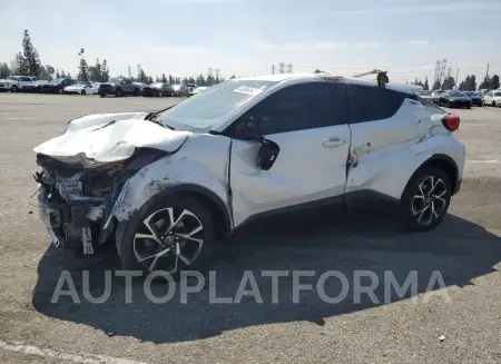 TOYOTA C-HR XLE 2019 vin JTNKHMBX4K1014902 from auto auction Copart