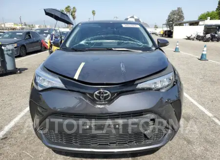 TOYOTA C-HR XLE 2021 vin JTNKHMBX8M1112124 from auto auction Copart