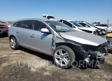 VOLVO V60 PLATIN 2015 vin YV1612SDXF1208709 from auto auction Copart