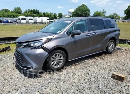 Toyota Sienna XLE 2022 2022 vin 5TDYSKFC4NS047613 from auto auction Copart