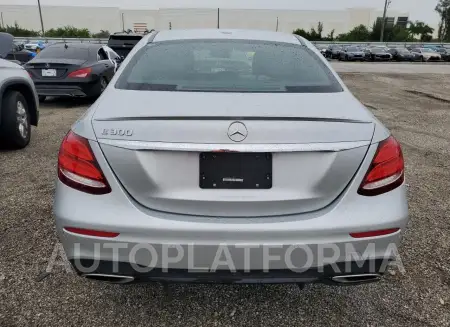 MERCEDES-BENZ E 300 2019 vin WDDZF4JBXKA593690 from auto auction Copart