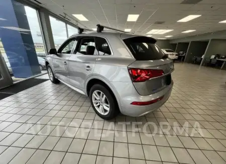 AUDI Q5 PREMIUM 2019 vin WA1ANAFY3K2129036 from auto auction Copart