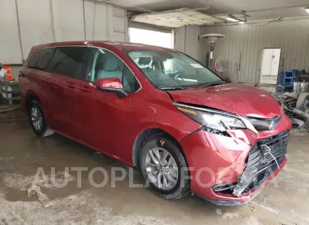 TOYOTA SIENNA LE 2024 vin 5TDKRKEC8RS188984 from auto auction Copart