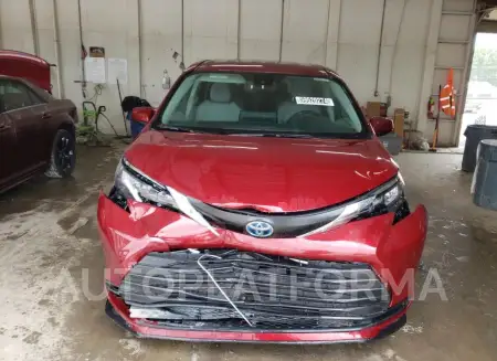 TOYOTA SIENNA LE 2024 vin 5TDKRKEC8RS188984 from auto auction Copart