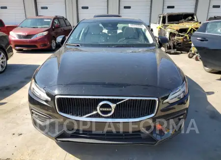 VOLVO S60 T5 MOM 2021 vin 7JR102FK5MG102126 from auto auction Copart