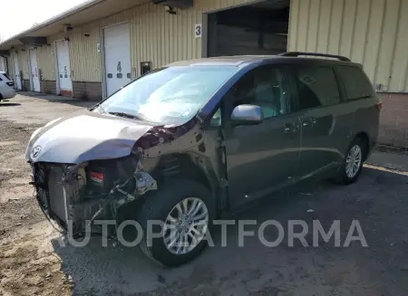 Toyota Sienna XLE 2017 2017 vin 5TDYZ3DC9HS805910 from auto auction Copart