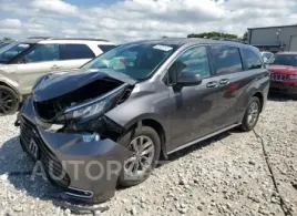 Toyota Sienna XLE 2022 2022 vin 5TDJRKEC1NS122217 from auto auction Copart