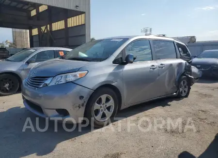 TOYOTA SIENNA LE 2017 vin 5TDKZ3DCXHS826898 from auto auction Copart