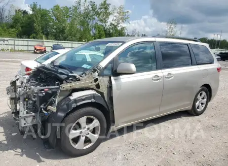 TOYOTA SIENNA LE 2015 vin 5TDKK3DC3FS529148 from auto auction Copart