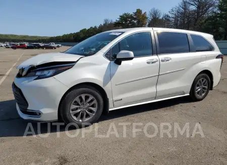 Toyota Sienna XLE 2021 2021 vin 5TDYSKFC3MS023298 from auto auction Copart