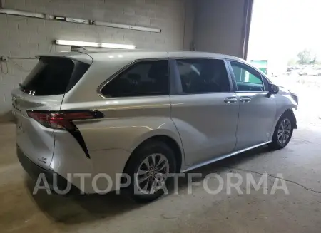 TOYOTA SIENNA LE 2021 vin 5TDKSKFC1MS005680 from auto auction Copart