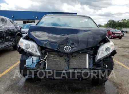 TOYOTA SIENNA LE 2017 vin 5TDKZ3DC3HS832624 from auto auction Copart