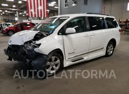 Toyota Sienna LE 2017 2017 vin 5TDKZ3DC4HS800779 from auto auction Copart