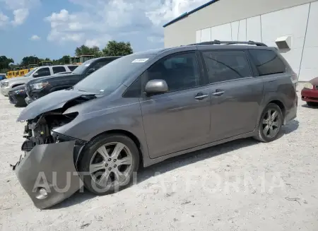 Toyota Sienna SE 2017 2017 vin 5TDXZ3DC1HS802818 from auto auction Copart