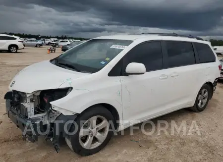 TOYOTA SIENNA LE 2015 vin 5TDKK3DC6FS673177 from auto auction Copart