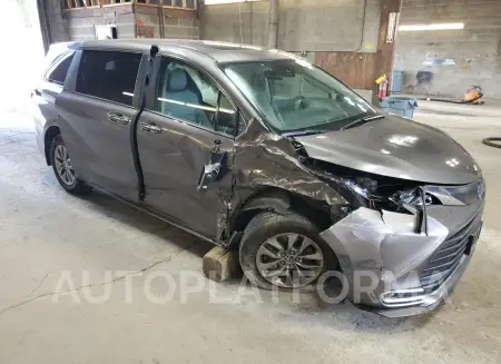 TOYOTA SIENNA XLE 2023 vin 5TDYRKEC8PS153532 from auto auction Copart