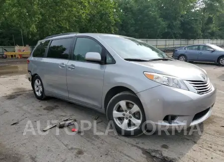 TOYOTA SIENNA LE 2017 vin 5TDKZ3DC3HS768360 from auto auction Copart