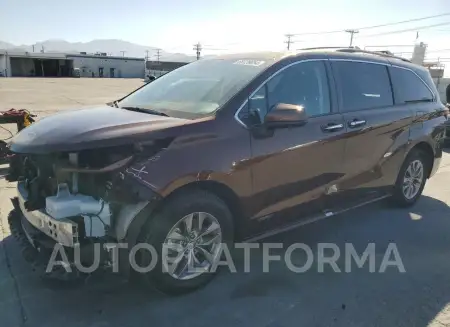 Toyota Sienna XLE 2021 2021 vin 5TDYRKEC2MS070772 from auto auction Copart