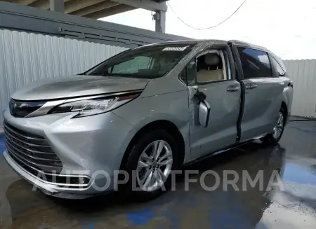 Toyota Sienna 2021 2021 vin 5TDZRKEC5MS043392 from auto auction Copart