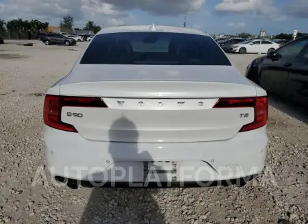 VOLVO S90 T5 MOM 2018 vin LVY982AK3JP034639 from auto auction Copart