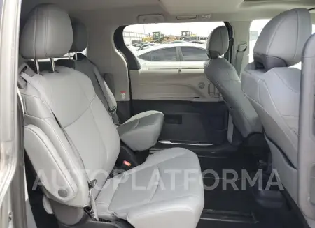 TOYOTA SIENNA XLE 2024 vin 5TDJRKECXRS201987 from auto auction Copart