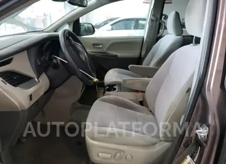 TOYOTA SIENNA LE 2018 vin 5TDKZ3DC4JS943270 from auto auction Copart