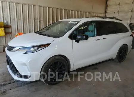 TOYOTA SIENNA XSE 2022 vin 5TDXRKECXNS095383 from auto auction Copart