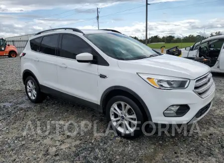 FORD ESCAPE SE 2018 vin 1FMCU0GD1JUC11949 from auto auction Copart