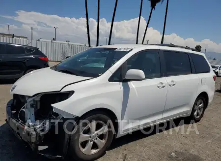 TOYOTA SIENNA LE 2015 vin 5TDKK3DC6FS623833 from auto auction Copart