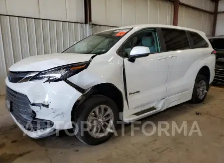 Toyota Sienna LE 2022 2022 vin 5TDKRKEC6NS081281 from auto auction Copart