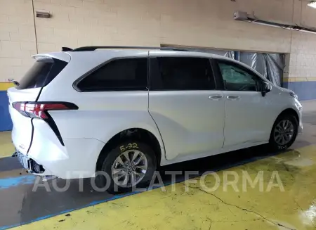 TOYOTA SIENNA XLE 2022 vin 5TDYRKECXNS119962 from auto auction Copart