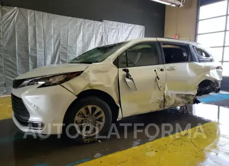 Toyota Sienna XLE 2022 2022 vin 5TDYRKECXNS119962 from auto auction Copart