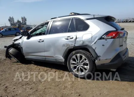 TOYOTA RAV4 XLE P 2020 vin JTMC1RFV2LJ020136 from auto auction Copart