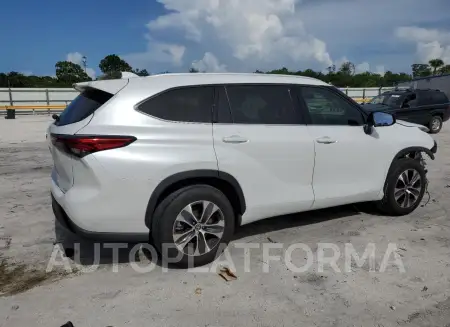 TOYOTA HIGHLANDER 2022 vin 5TDHZRAH3NS142199 from auto auction Copart