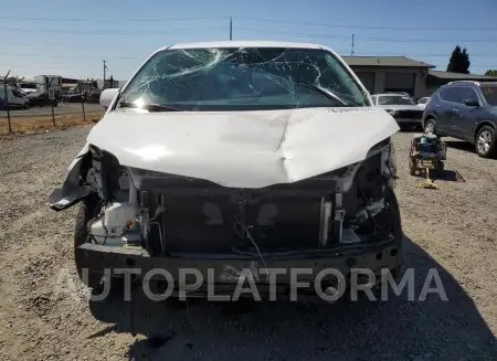 TOYOTA SIENNA LE 2019 vin 5TDJZ3DC8KS219496 from auto auction Copart